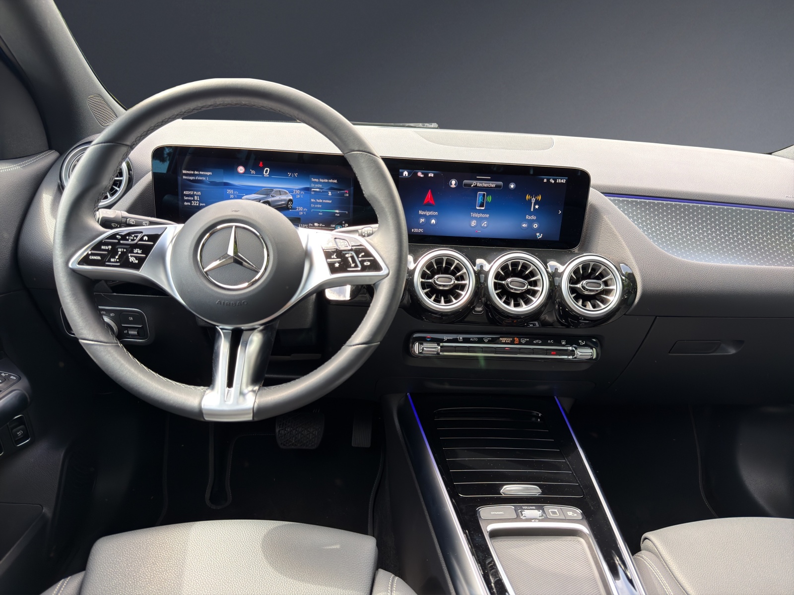 MERCEDES-BENZ GLA 250 e EQ Star 8G-DCT-image-7