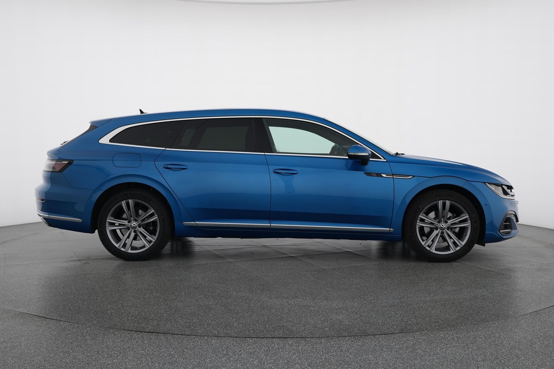 VW Arteon SB 1.4 TSI eHybrid R-Line DSG mit Anhängerkupplung & Panoramadach-image-7