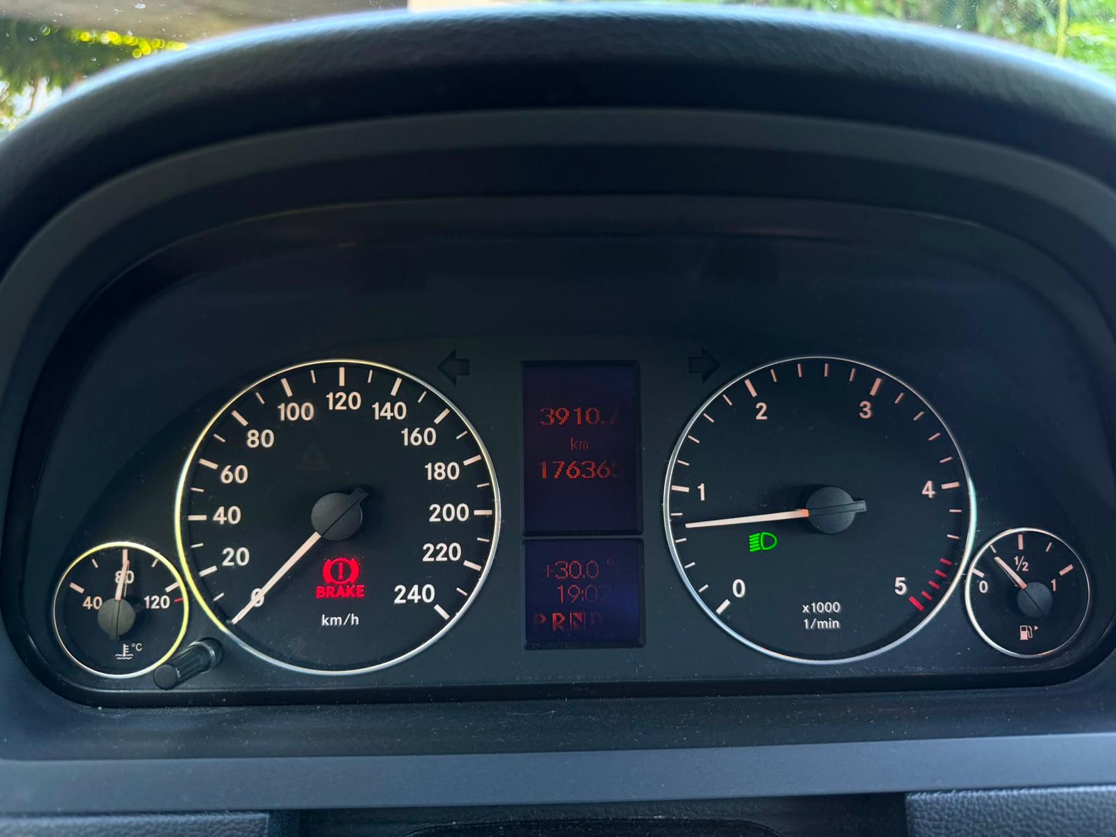MERCEDES-BENZ A 200 CDI Avantgarde Autotronic-image-7