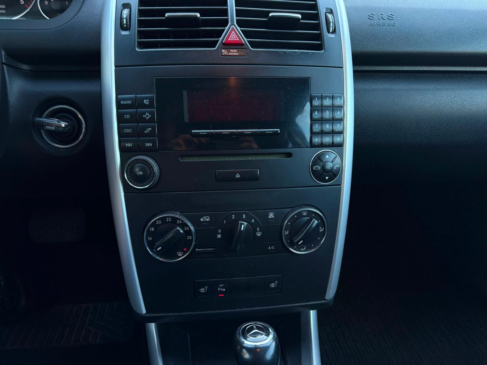 MERCEDES-BENZ A 200 CDI Avantgarde Autotronic-image-8