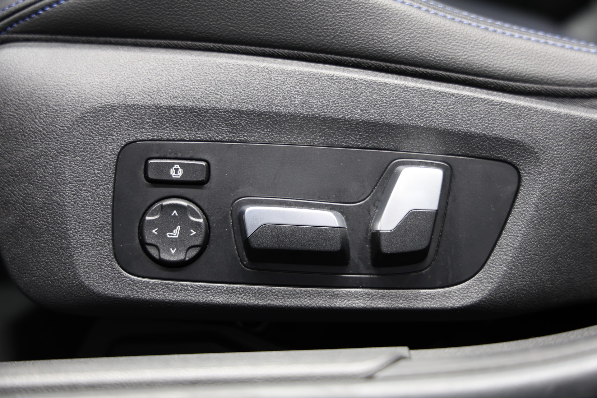 BMW M340i xDriveTouring Steptronic M Sport-image-28