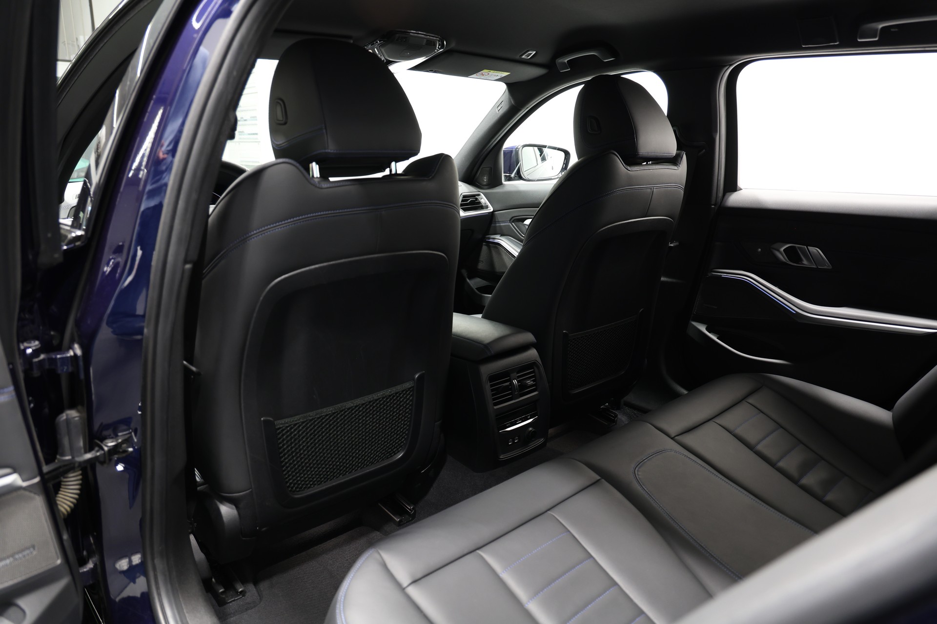BMW M340i xDriveTouring Steptronic M Sport-image-19