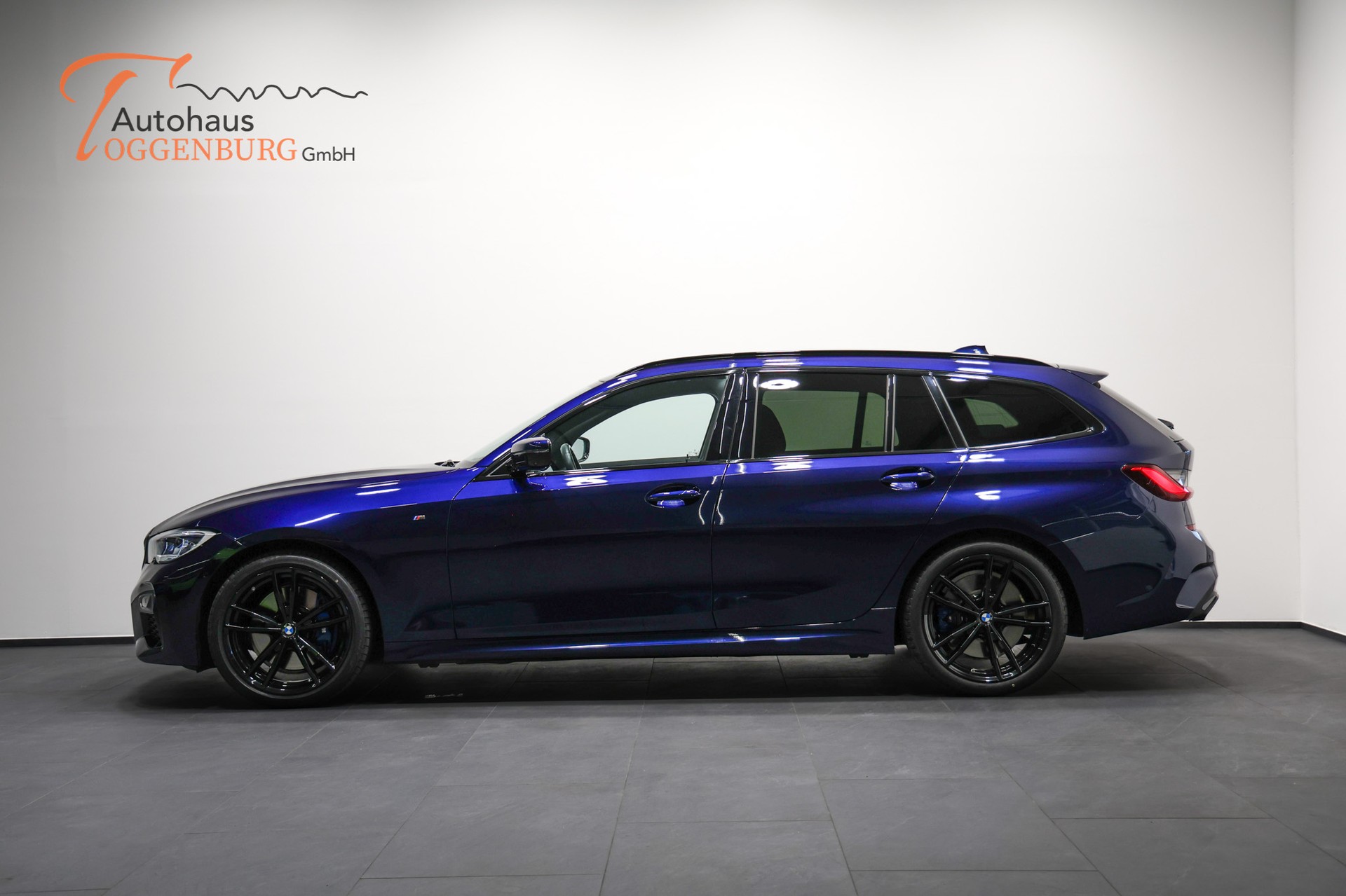 BMW M340i xDriveTouring Steptronic M Sport-image-4
