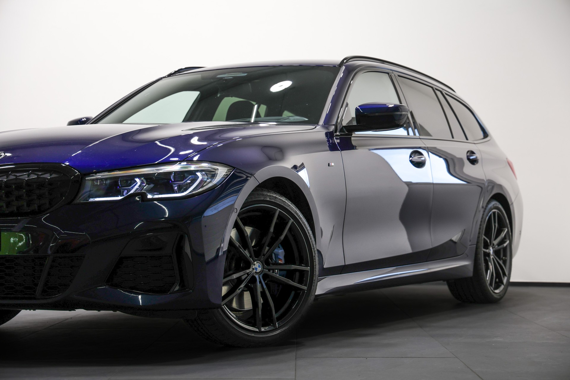 BMW M340i xDriveTouring Steptronic M Sport-image-9