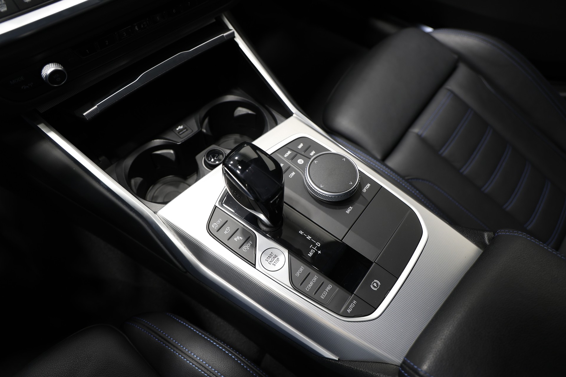 BMW M340i xDriveTouring Steptronic M Sport-image-27