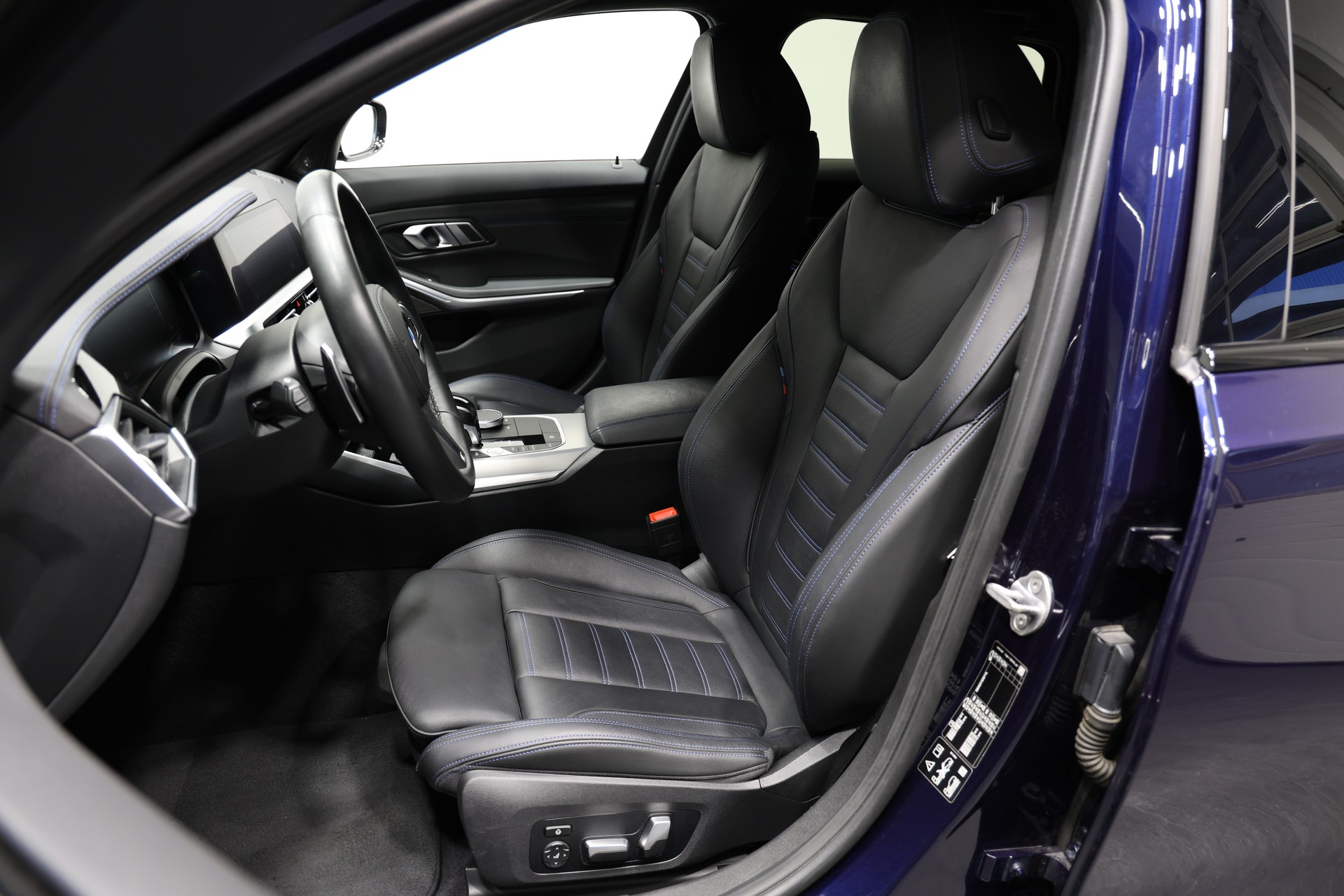 BMW M340i xDriveTouring Steptronic M Sport-image-16