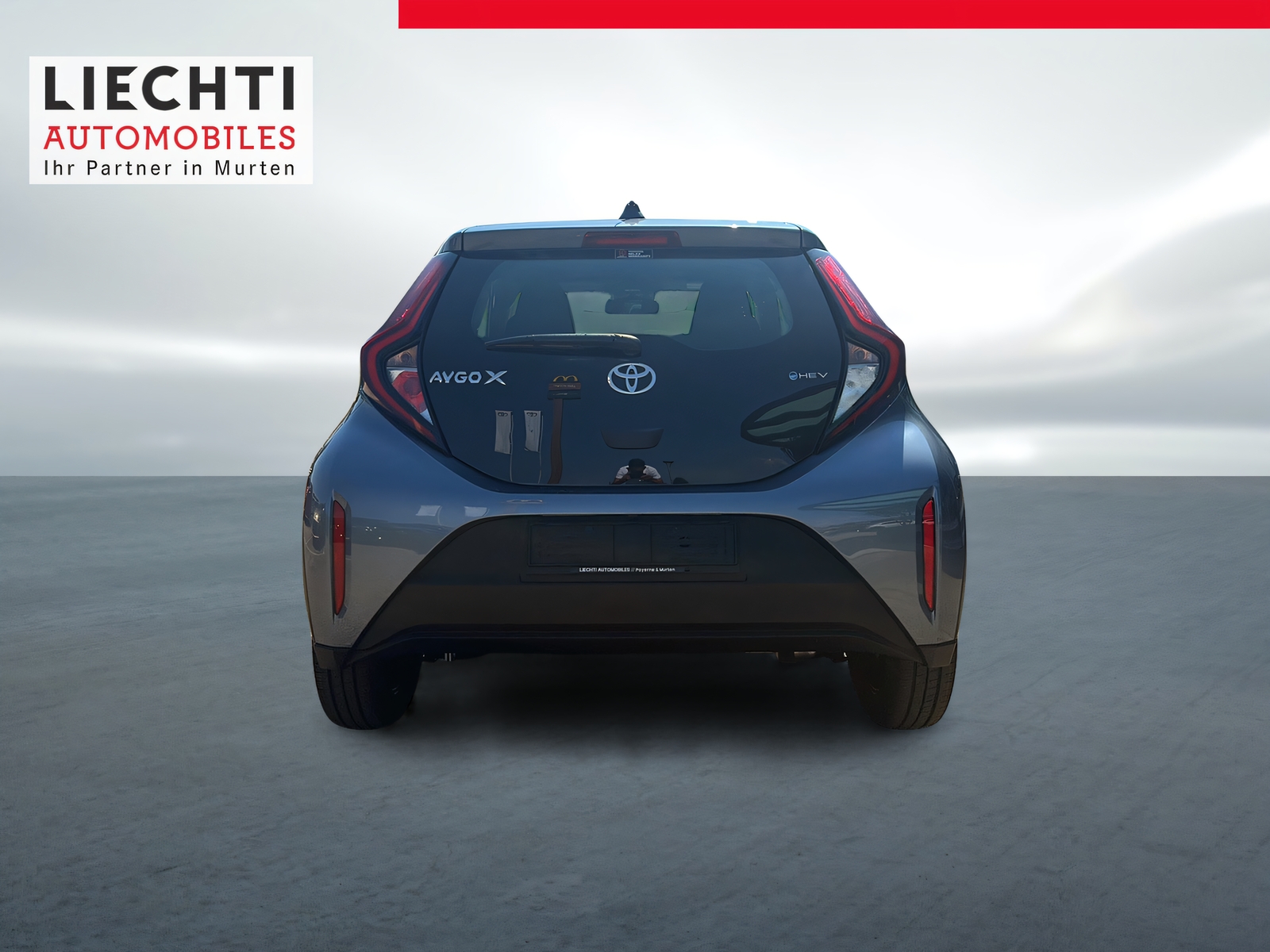 TOYOTA Aygo X 1.5 Comfort e-CVT-image-9