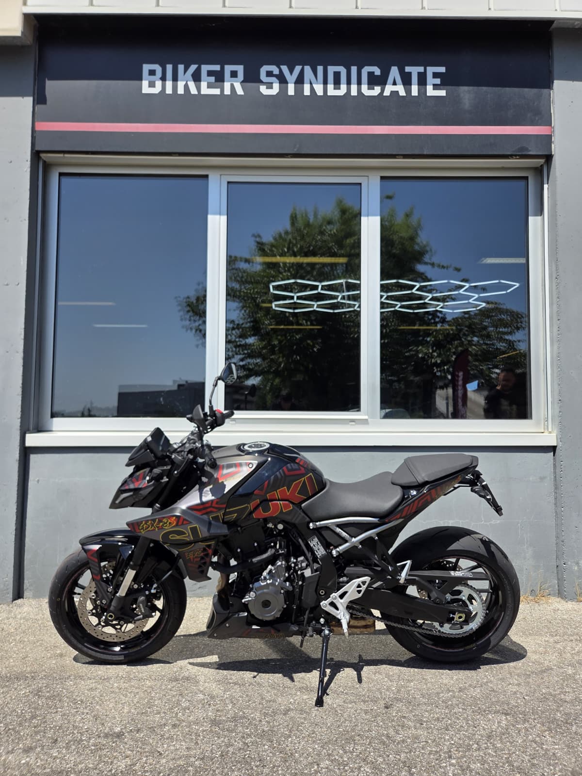 SUZUKI GSX 8 S EVO-image-1