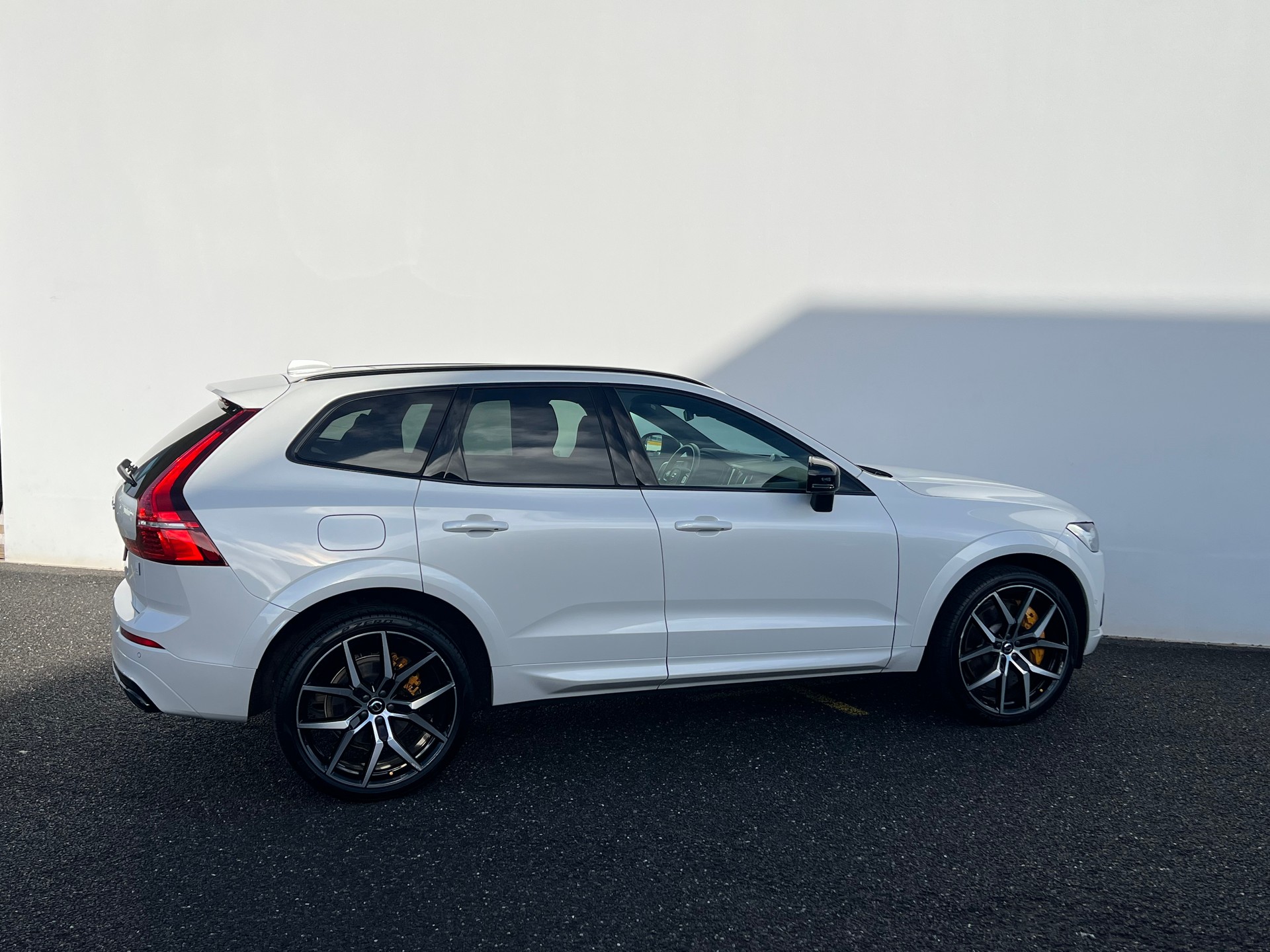 VOLVO XC60 2.0 T8 TE Polestar eAWD-image-5