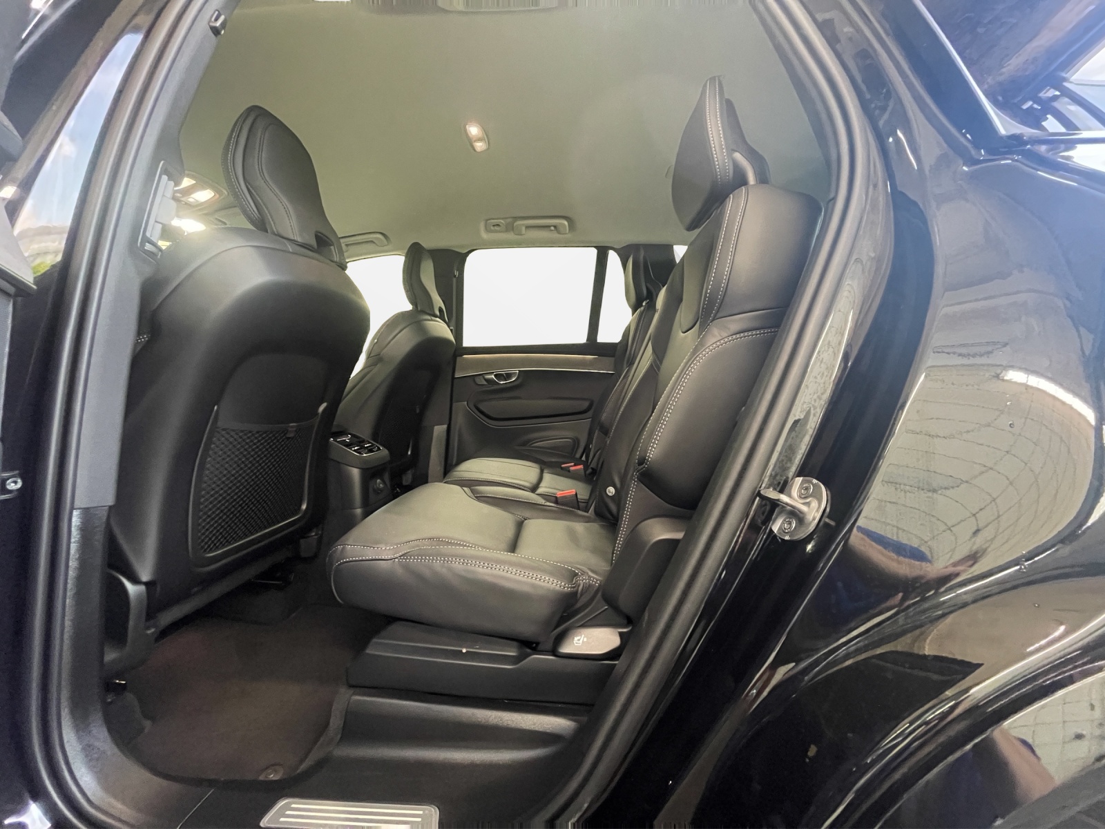VOLVO XC90 2.0 T8 TE Plus Dark eAWD-image-13