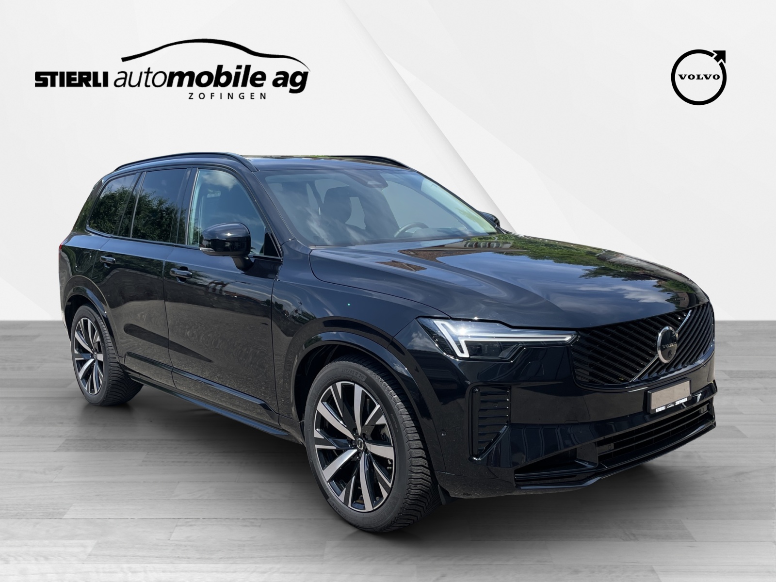 VOLVO XC90 2.0 T8 TE Plus Dark eAWD-showroom-element-2