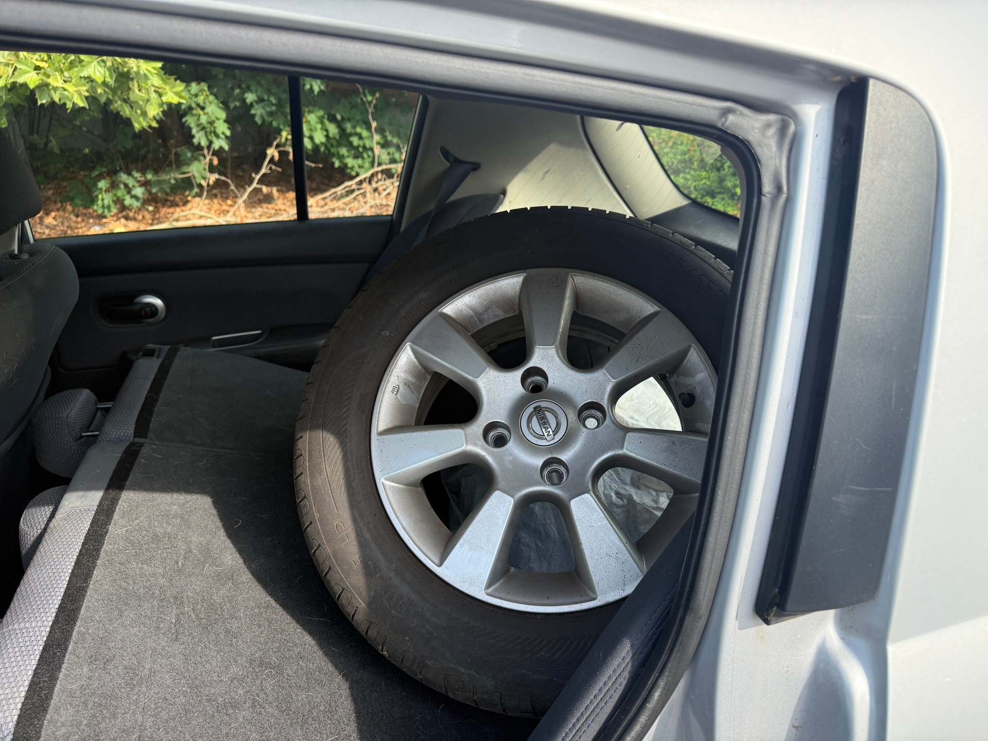 NISSAN Tiida 1.6 acenta Automatic-image-6