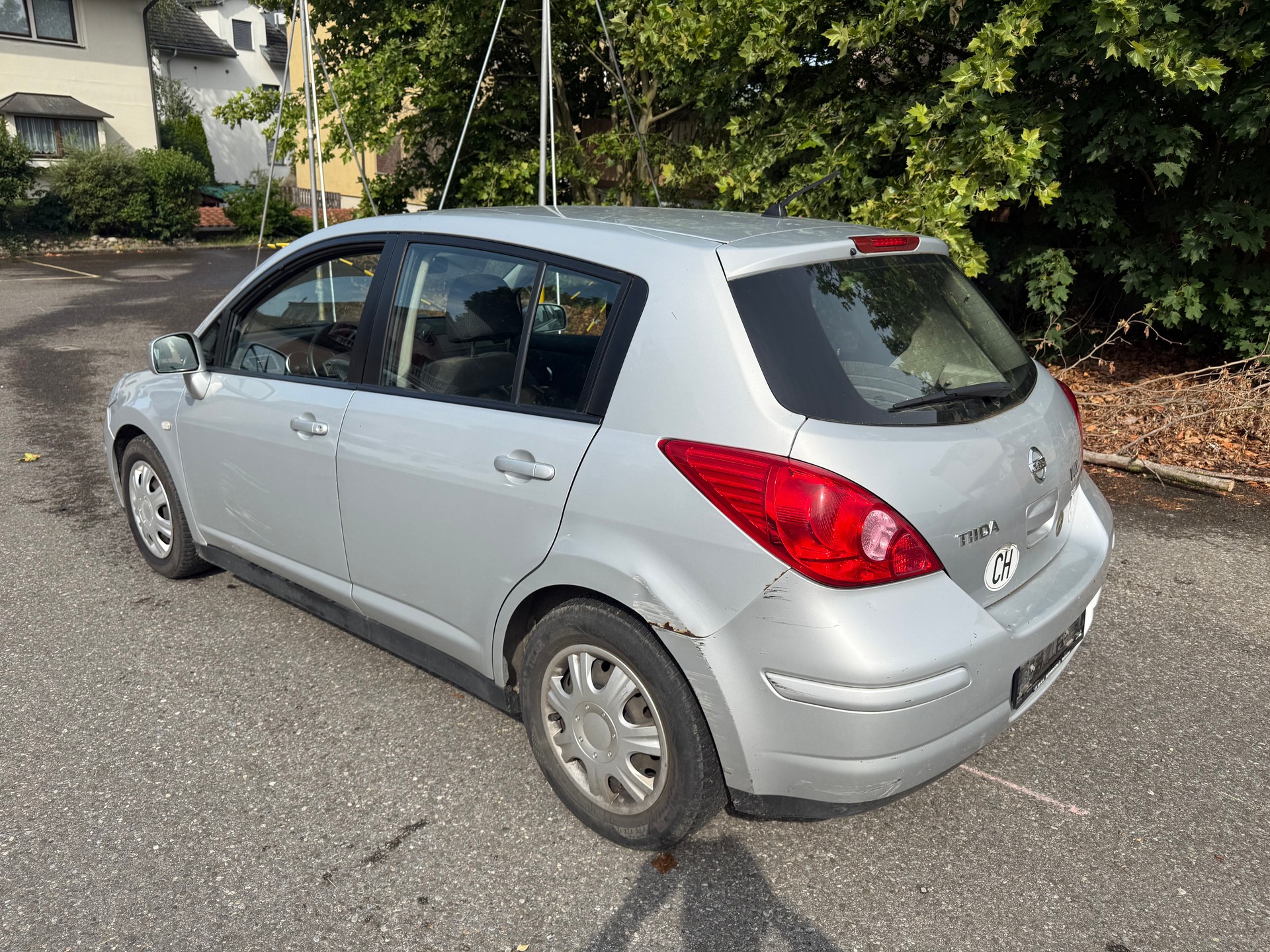 NISSAN Tiida 1.6 acenta Automatic-image-5