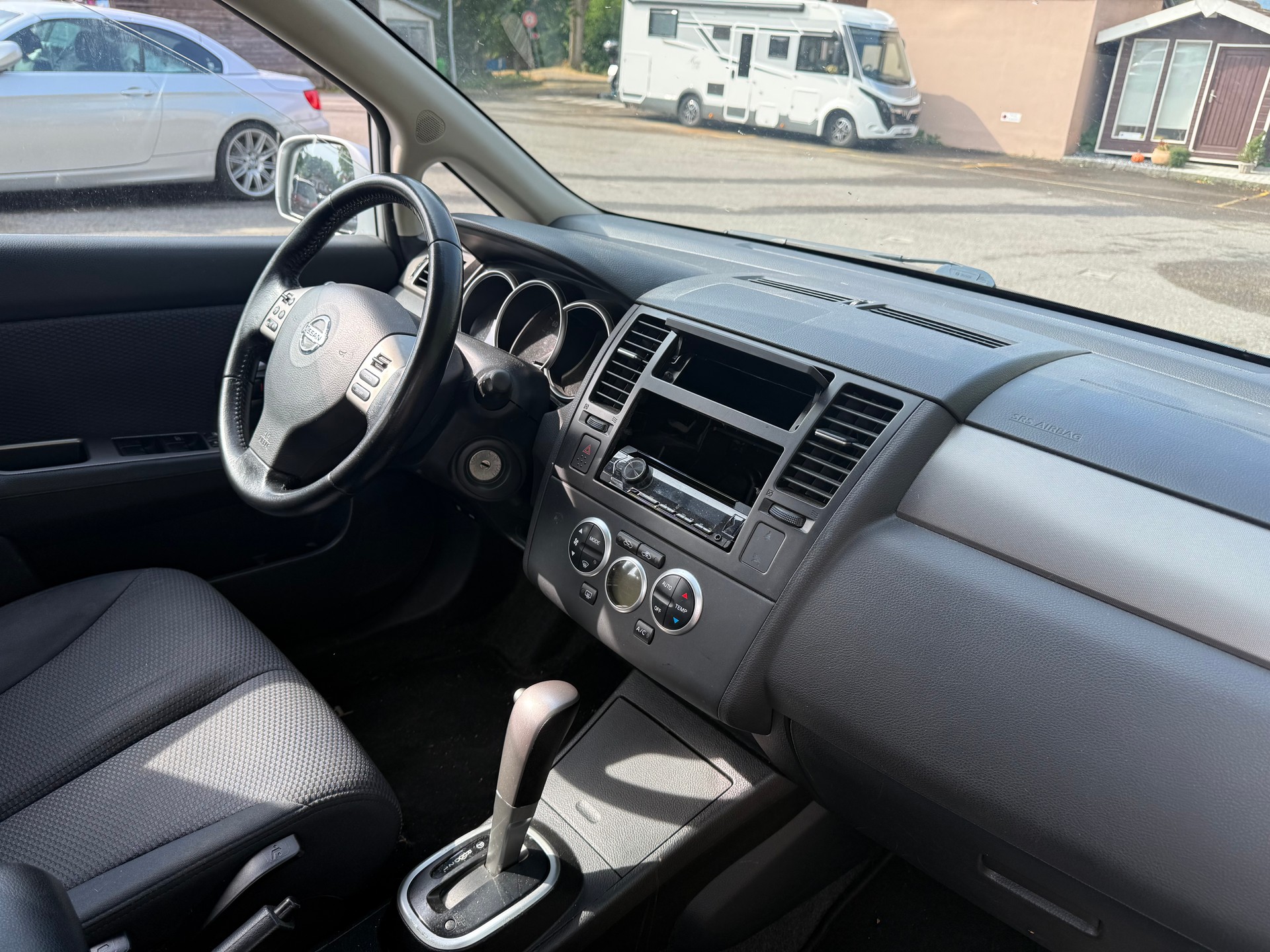 NISSAN Tiida 1.6 acenta Automatic-image-10