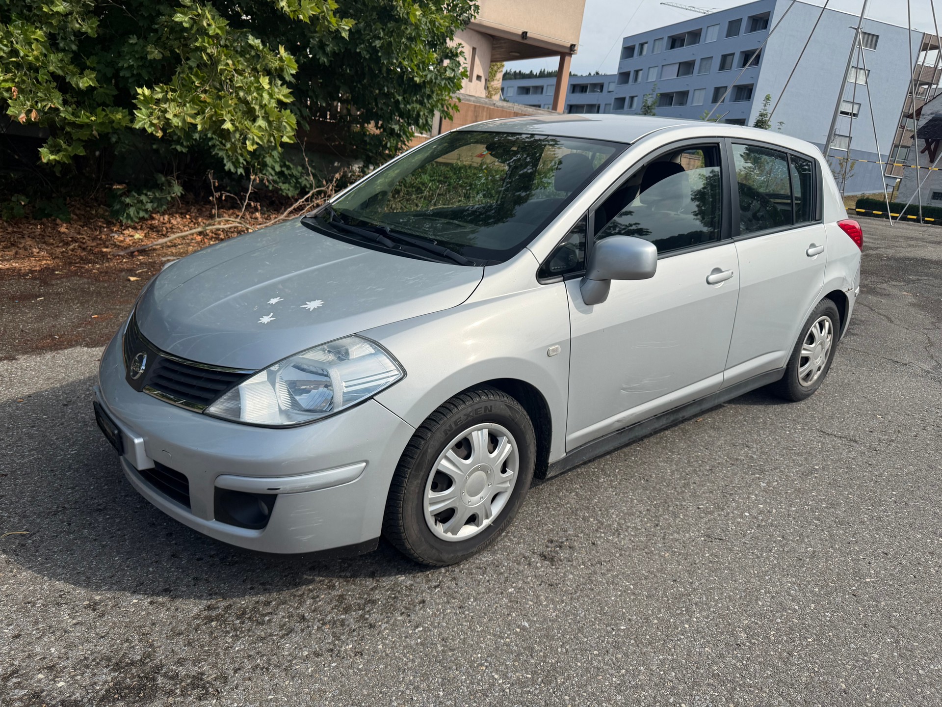 NISSAN Tiida 1.6 acenta Automatic-image-0