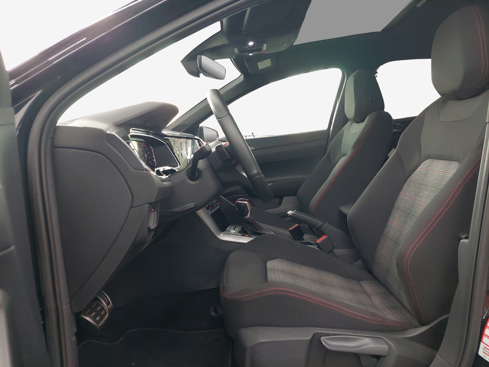 VW Polo 2.0 TSI GTI DSG-image-7