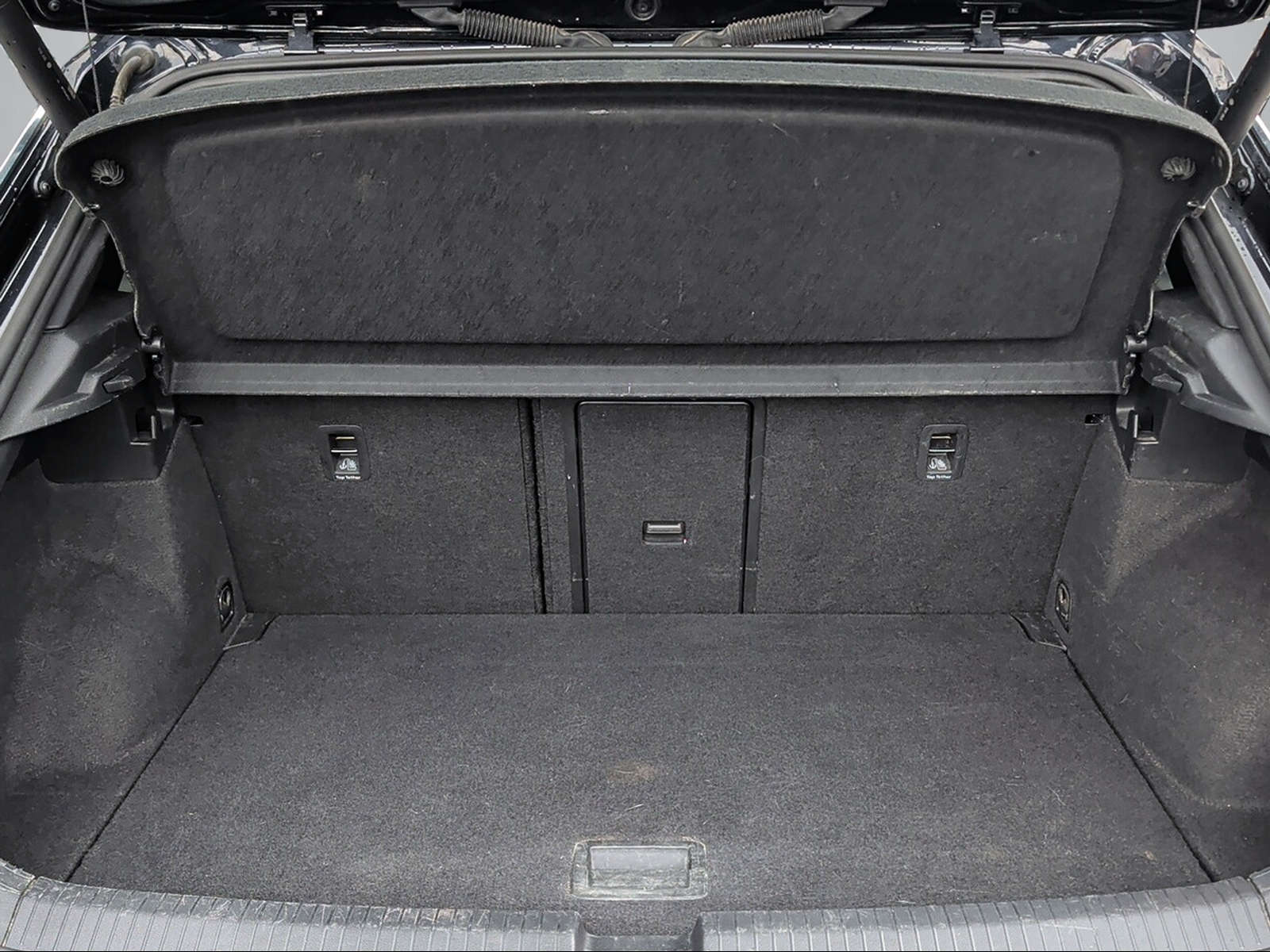 VW T-Roc 2.0 TSI Sport Selection DSG 4Motion-image-8