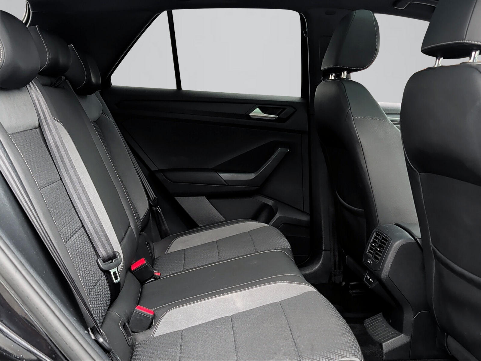 VW T-Roc 2.0 TSI Sport Selection DSG 4Motion-image-7