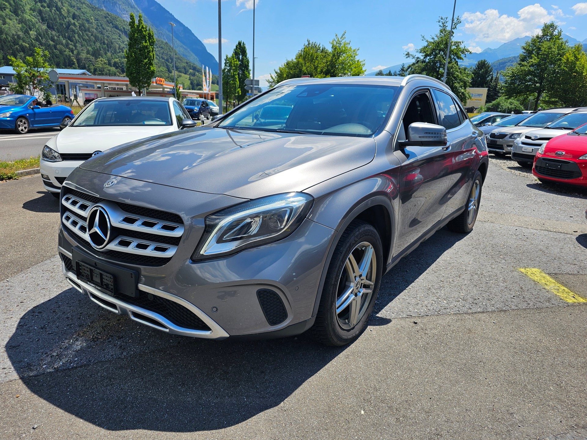 MERCEDES-BENZ GLA 200-image-0