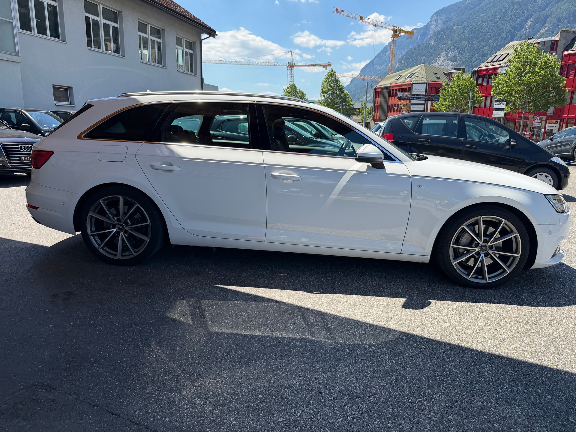 AUDI A4 Avant 3.0 TDI Sport quattro tiptronic-image-3