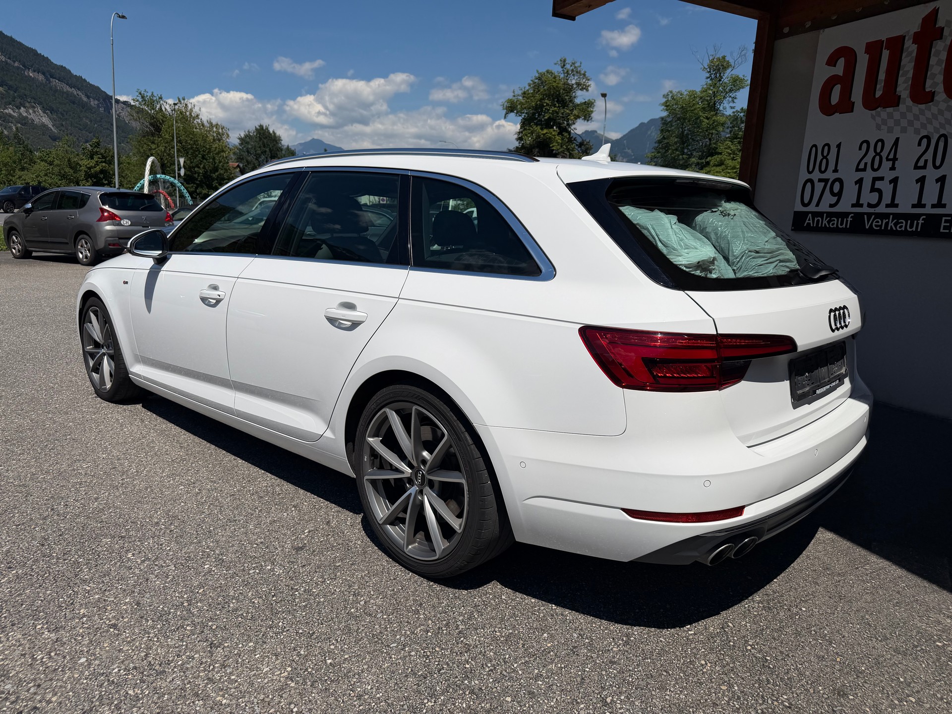 AUDI A4 Avant 3.0 TDI Sport quattro tiptronic-image-8