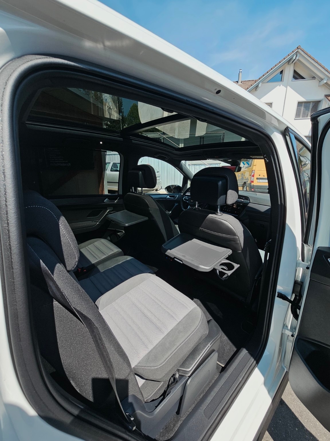 VW TOURAN R Line 2.0 TDI-image-4