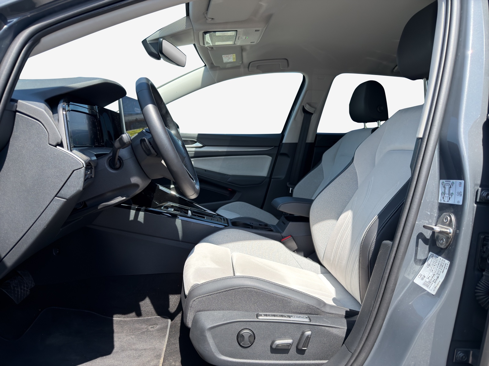 VW Golf Variant 2.0 TDI Style DSG-image-7