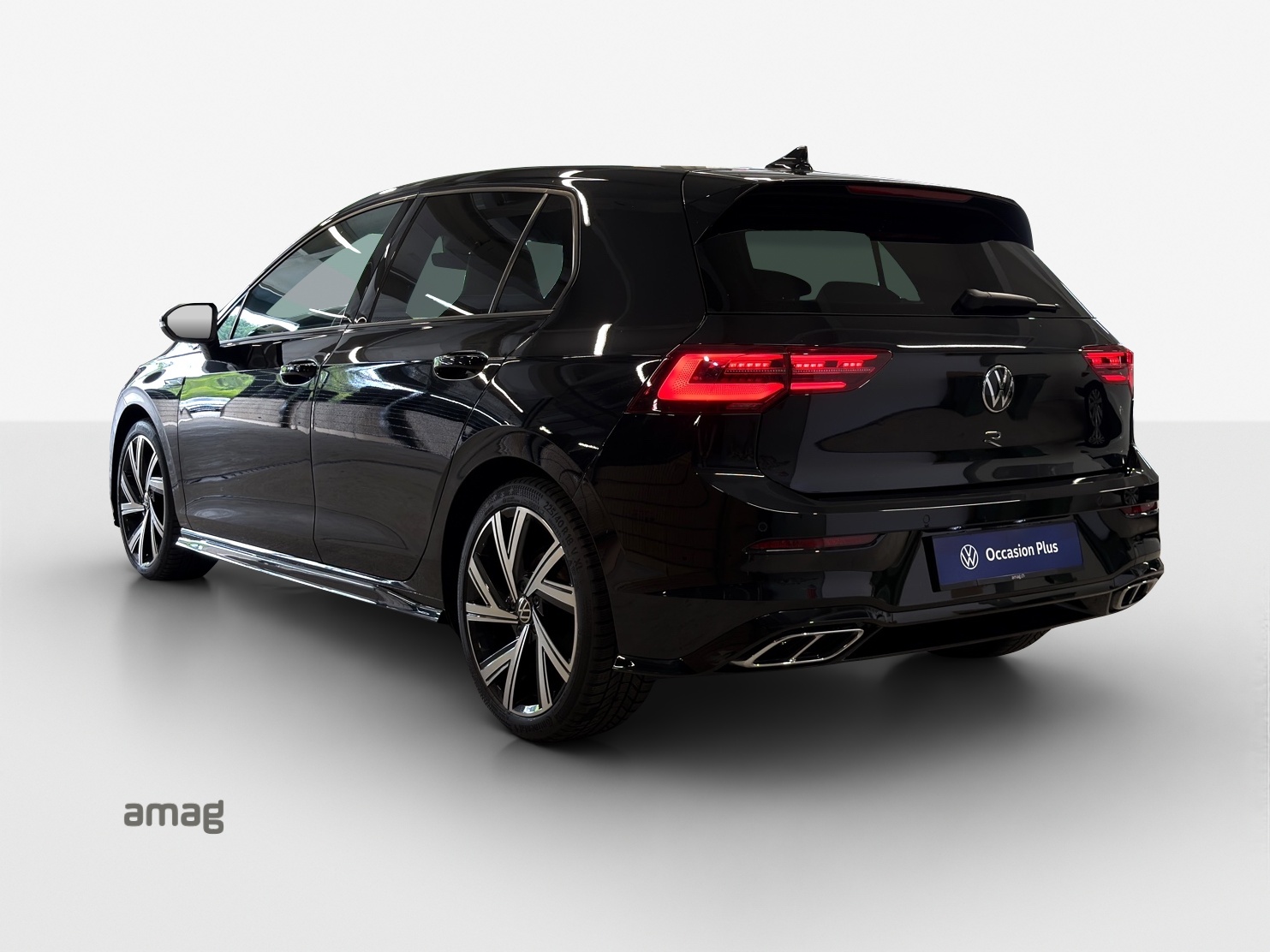 VW Golf 2.0 TDI R-Line DSG-image-2
