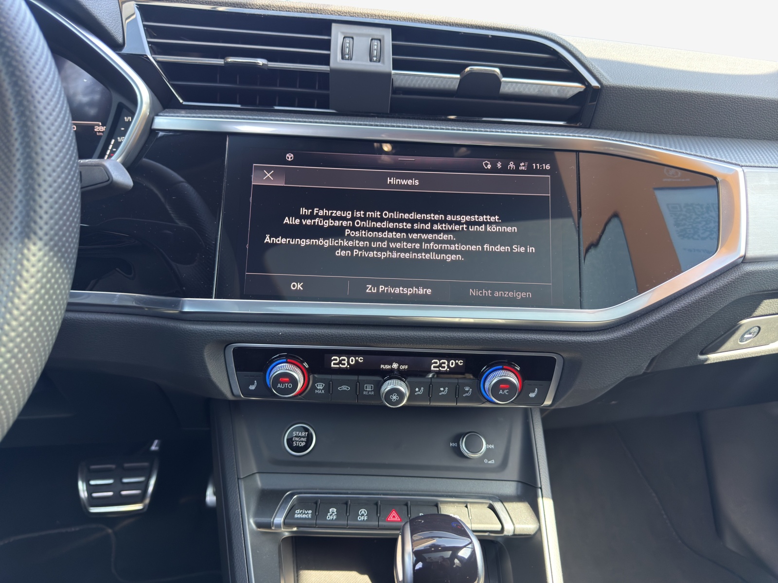AUDI Q3 Sportback 40 TFSI S line quattro S-tronic-image-10