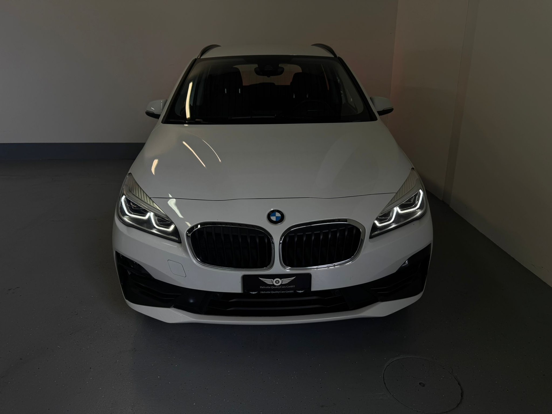 BMW 218d xDrive Gran Tourer Steptronic-image-4