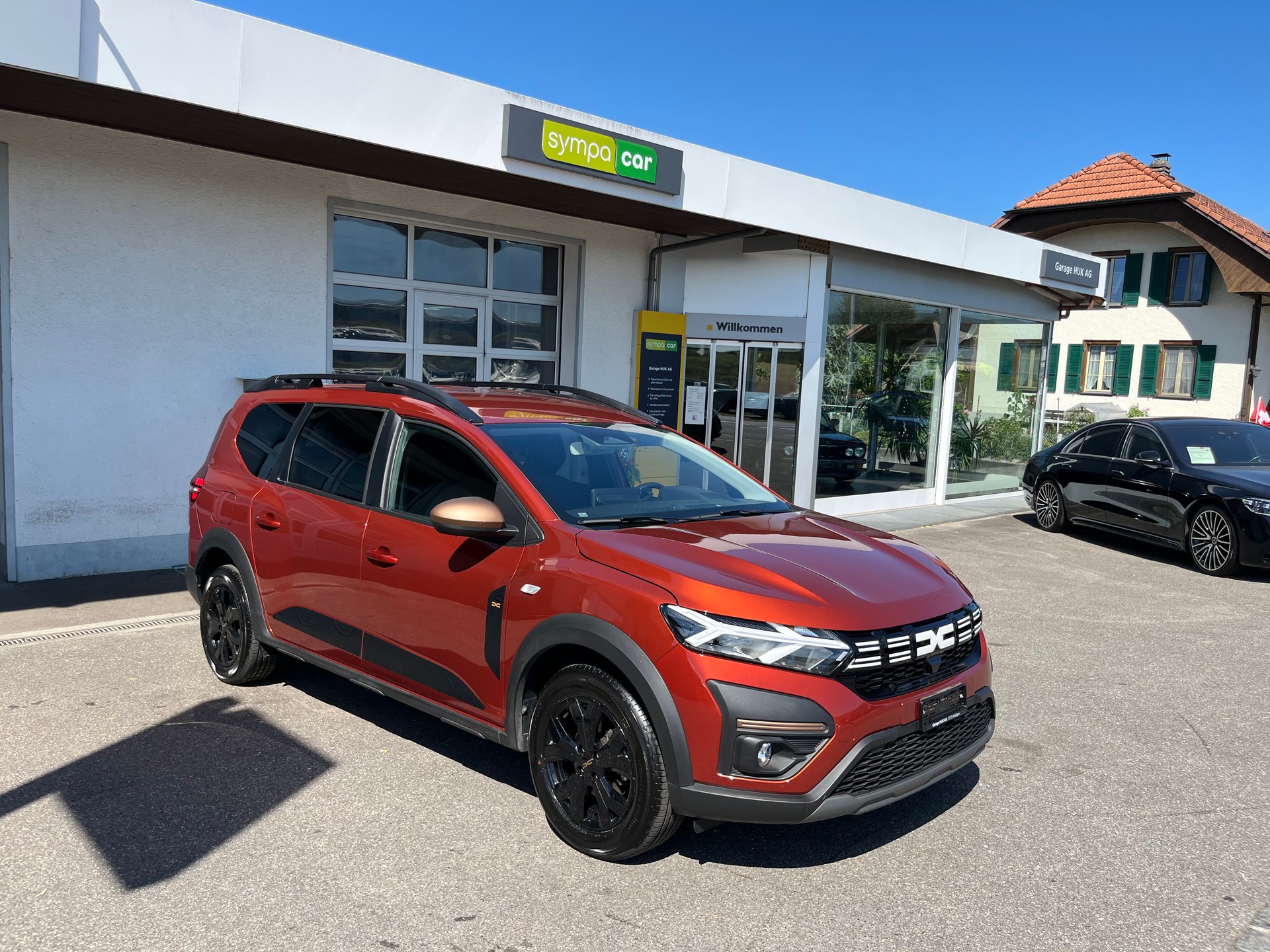 DACIA Jogger HEV 140 Extreme+++FORTLAUFENDE NEUWAGENGARANTIE+++-image-0