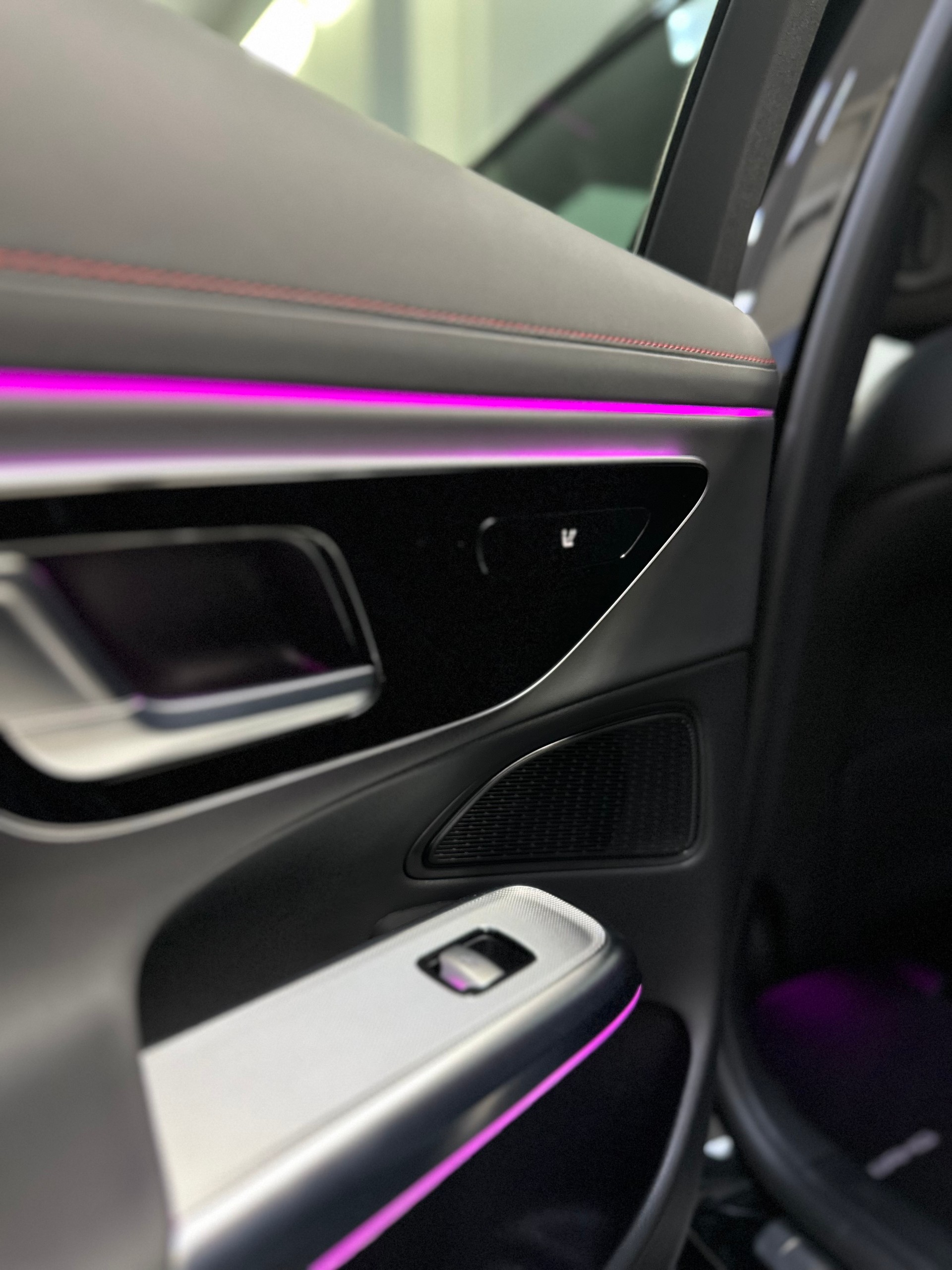 MERCEDES-BENZ E 53 Hybrid T 4Matic+ 9G-Tronic-image-24