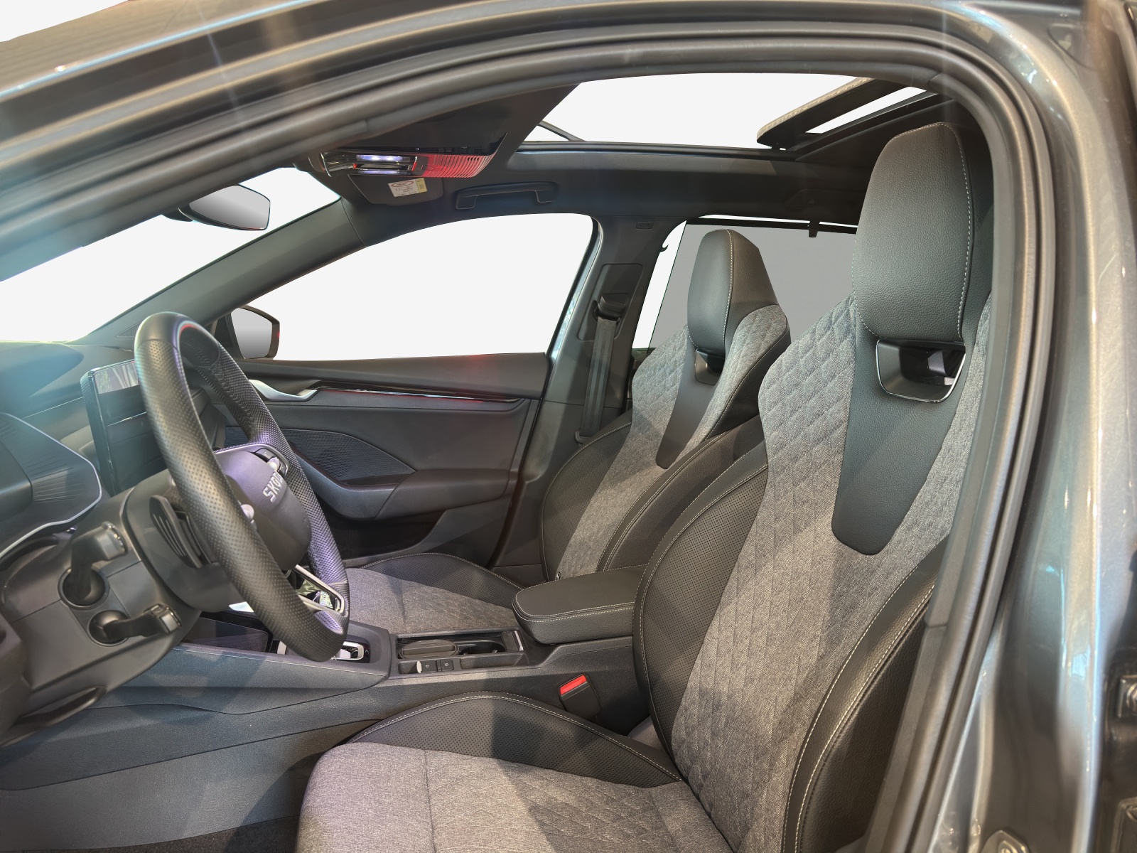SKODA Octavia Combi 2.0 TSI DSG Sport Line 4x4-image-7