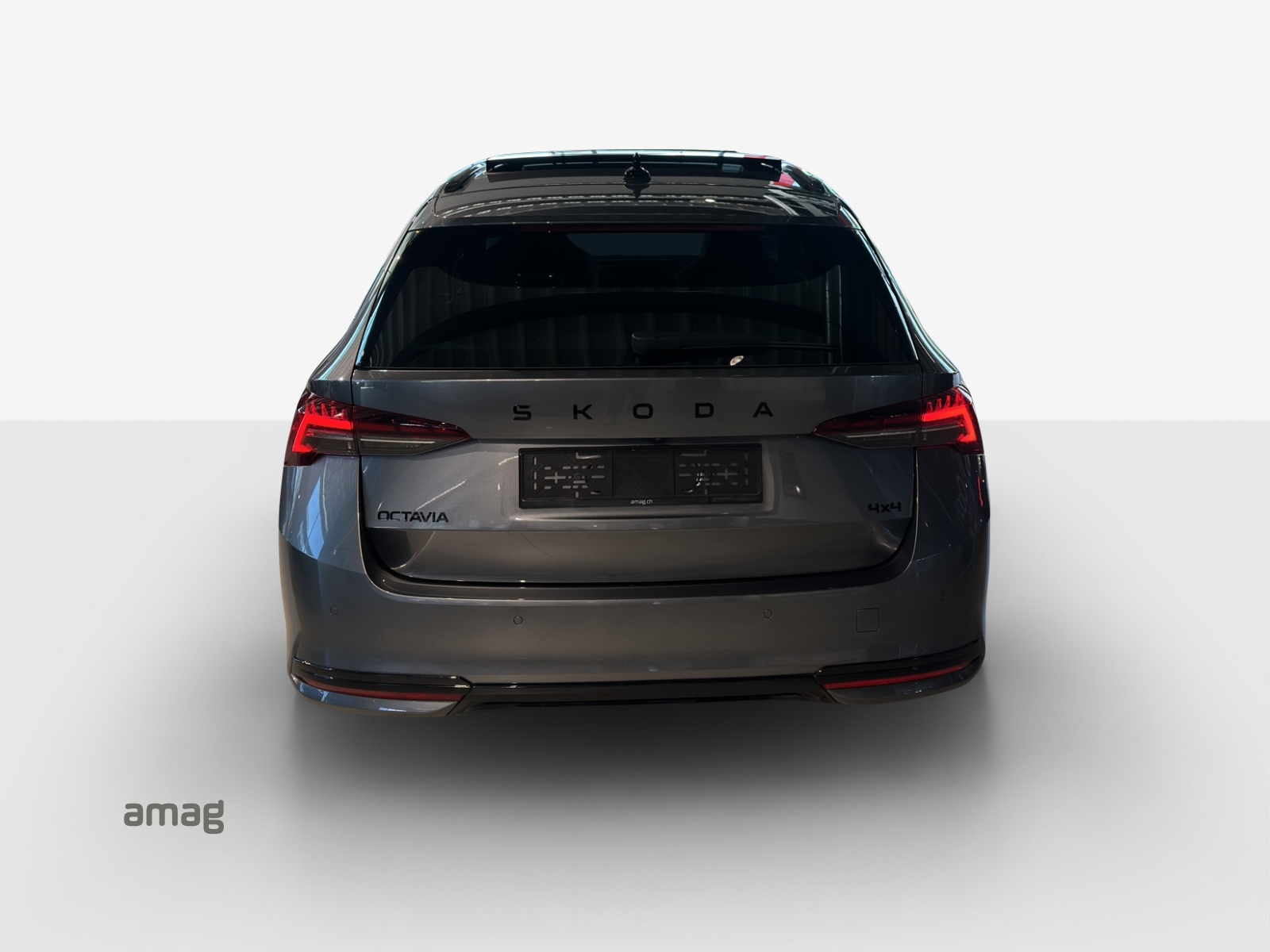 SKODA Octavia Combi 2.0 TSI DSG Sport Line 4x4-showroom-element-3