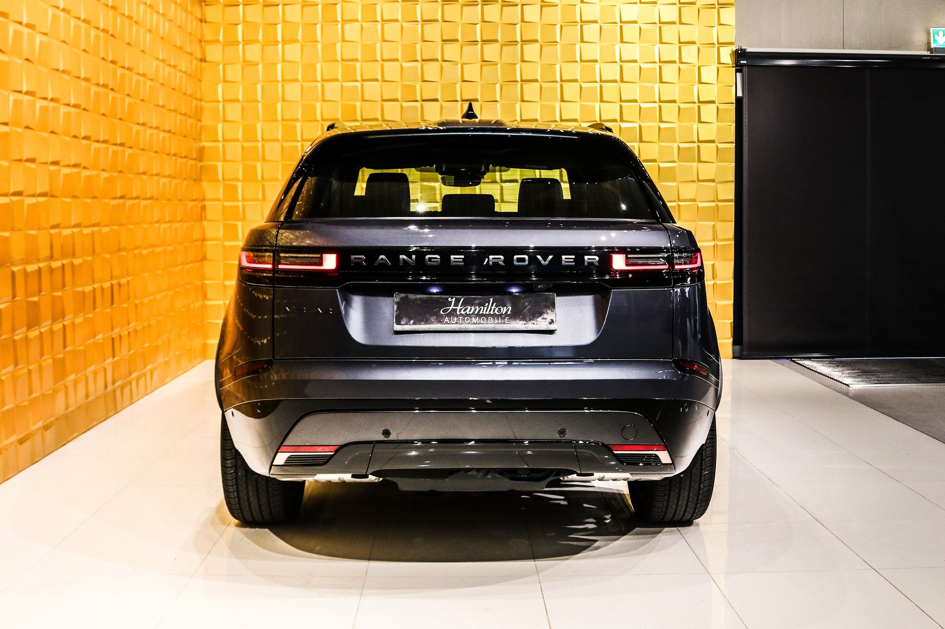 LAND ROVER Range Rover Velar D300 I6 MHEV HSE Dynamic-image-5