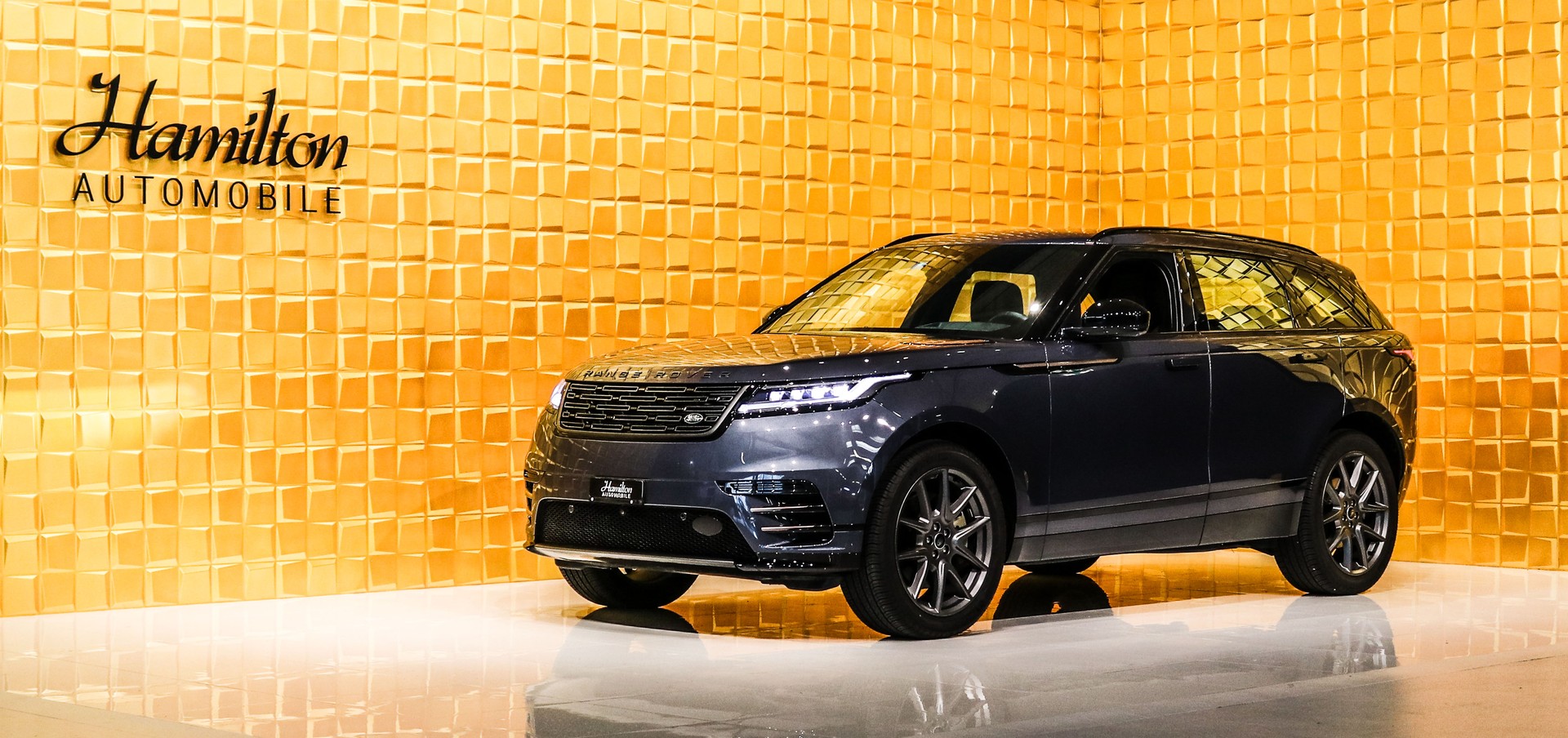 LAND ROVER Range Rover Velar D300 I6 MHEV HSE Dynamic-image-1