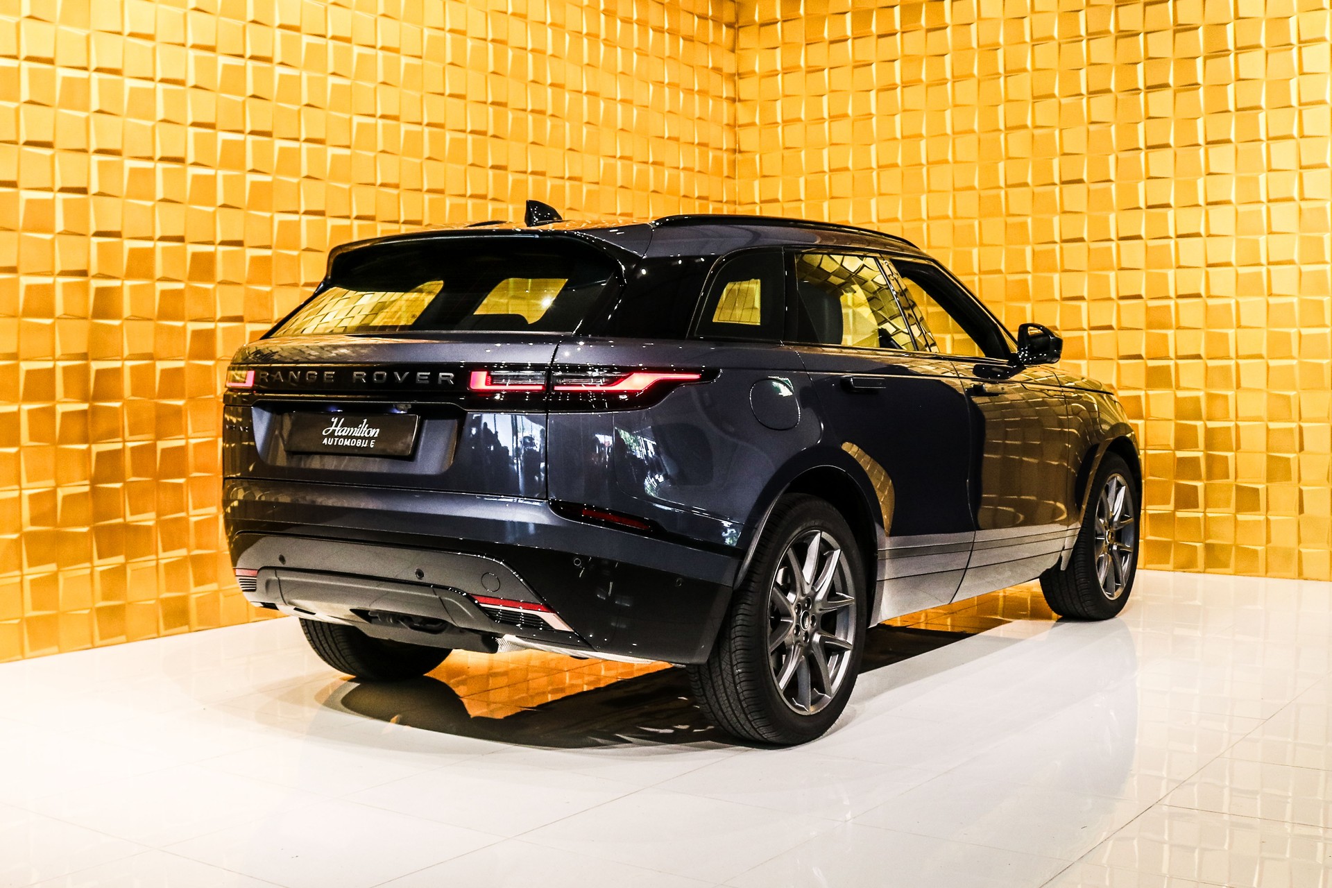 LAND ROVER Range Rover Velar D300 I6 MHEV HSE Dynamic-image-6