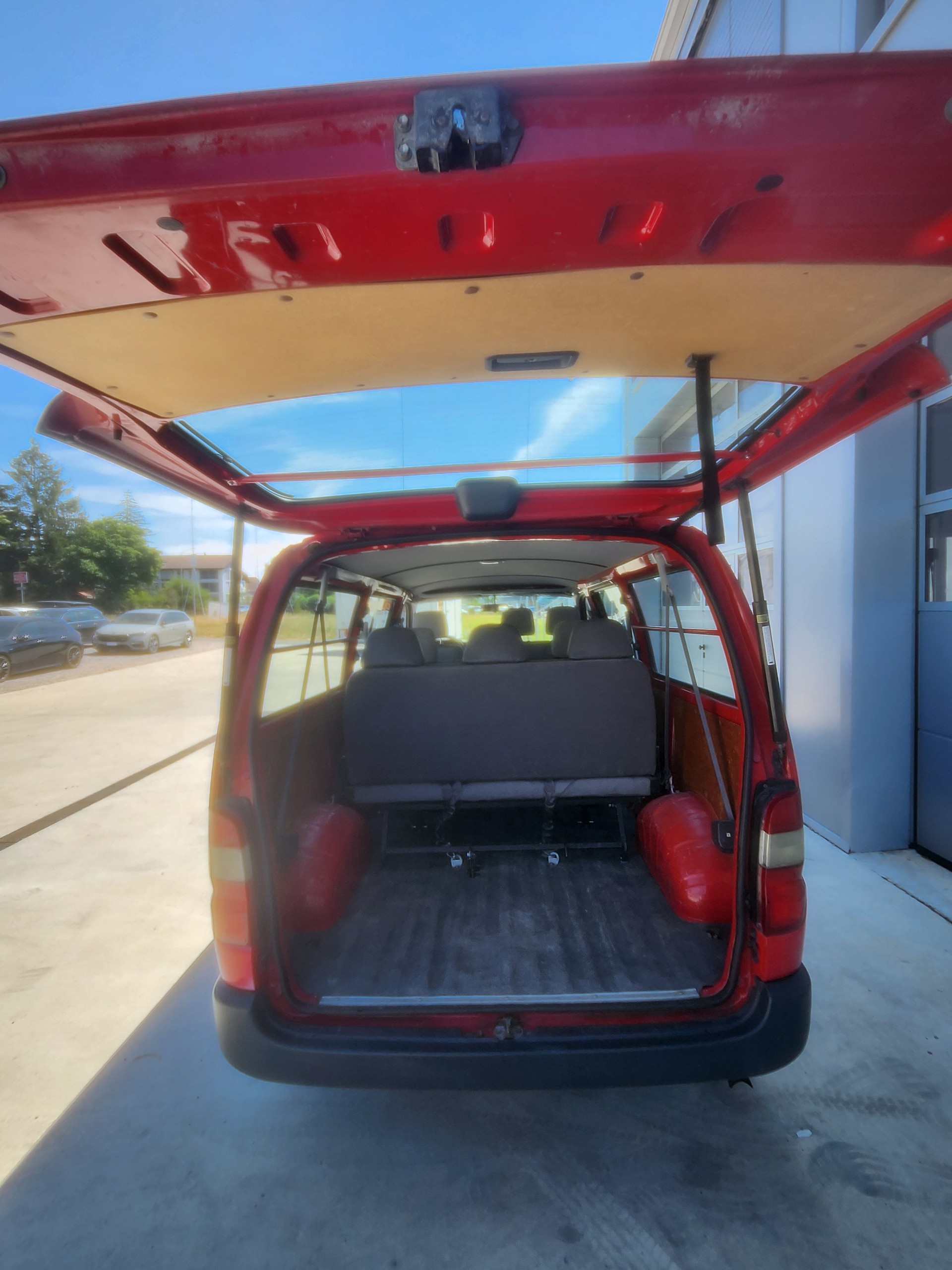 TOYOTA Hiace D-4D Kombi LWB langversion-image-14