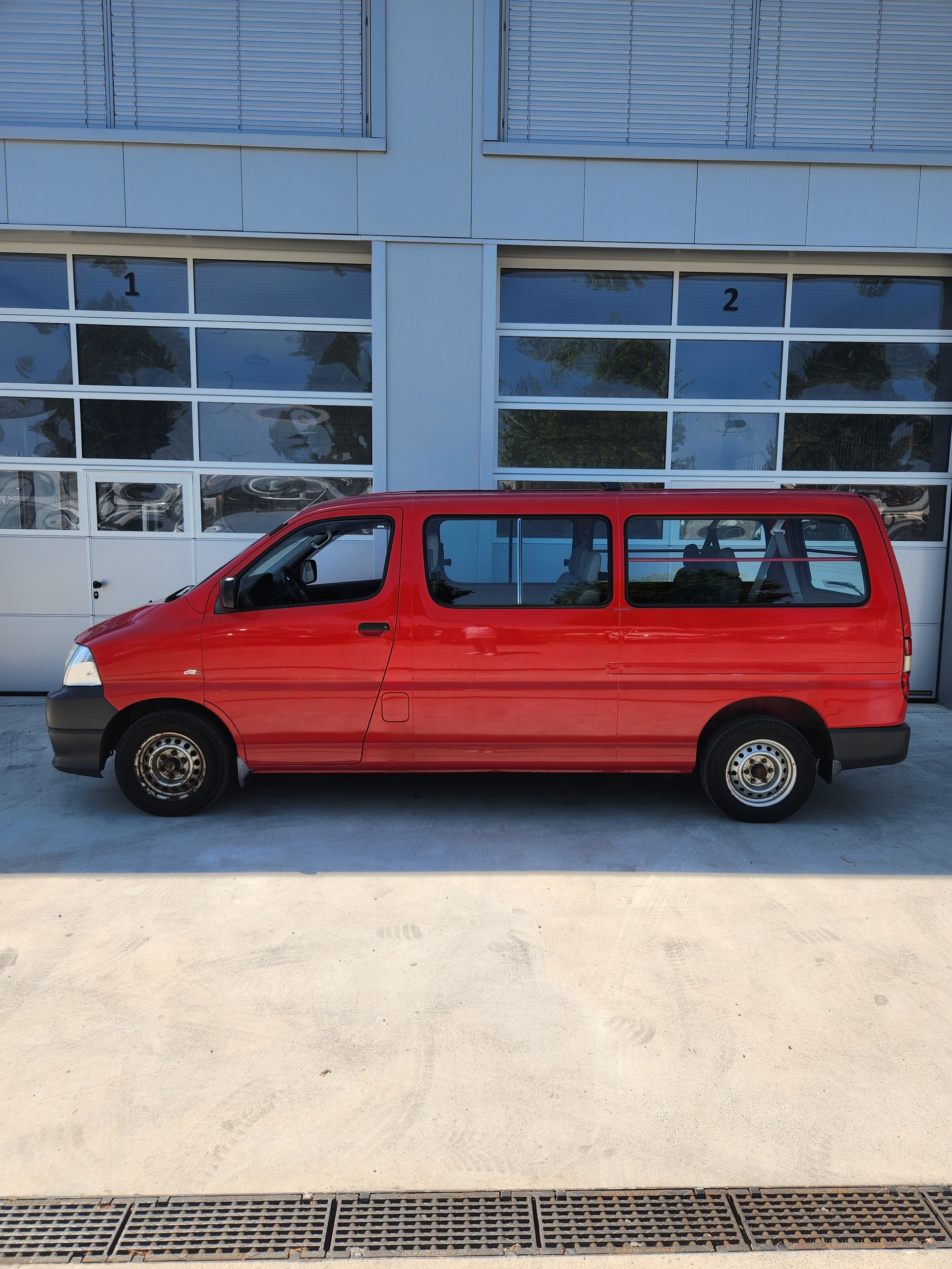TOYOTA Hiace D-4D Kombi LWB langversion-image-6