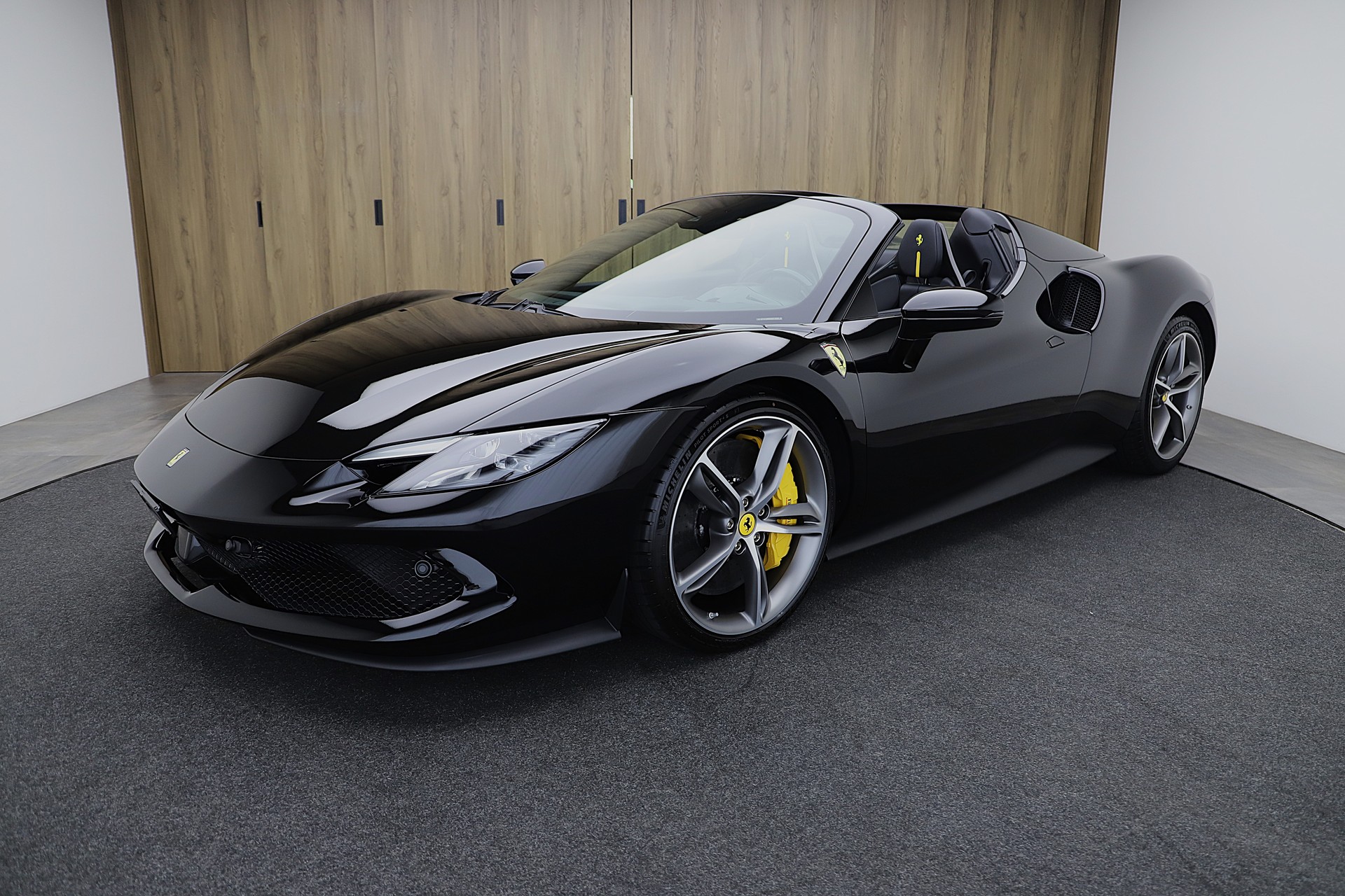FERRARI 296 GTS-image-0
