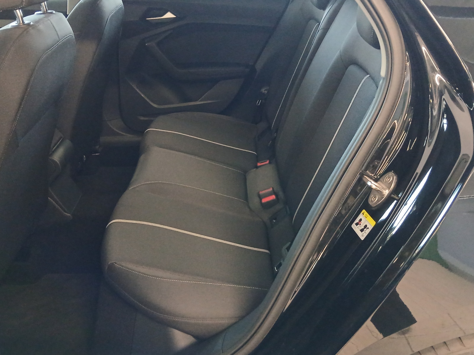 AUDI A1 Sportback 30 TFSI S-tronic-image-11