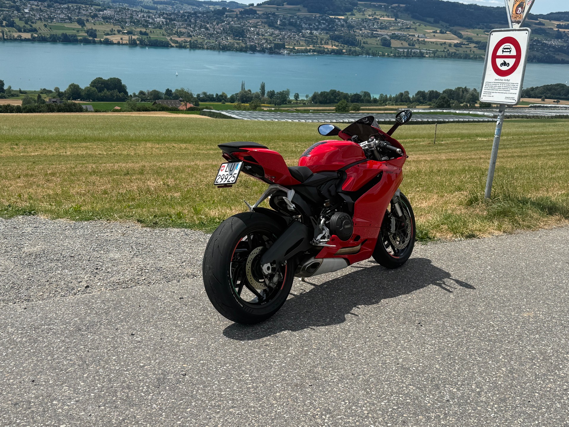 DUCATI Panigale 899-image-1