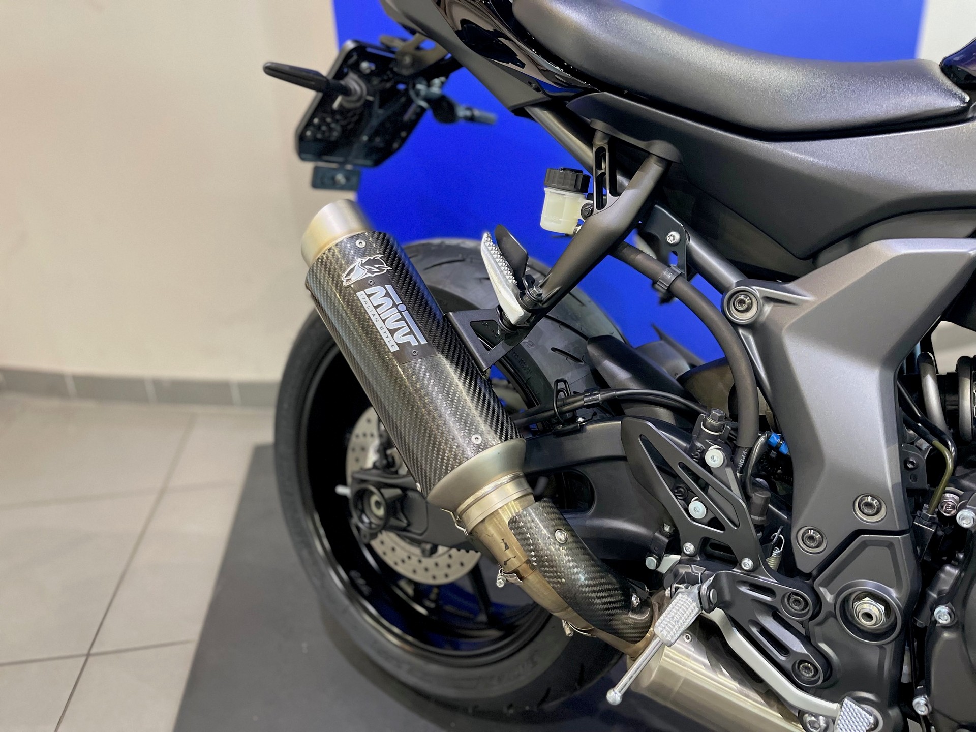 YAMAHA YZF-R7 (35kW)-image-8