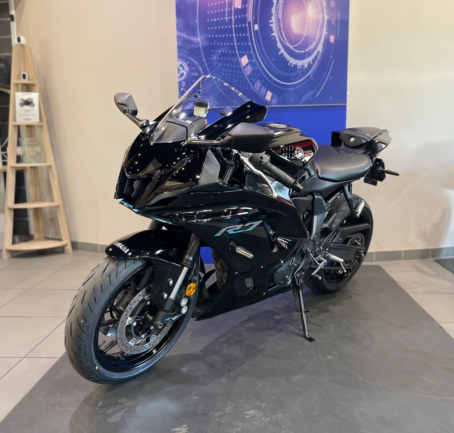 YAMAHA YZF-R7 (35kW)-image-4
