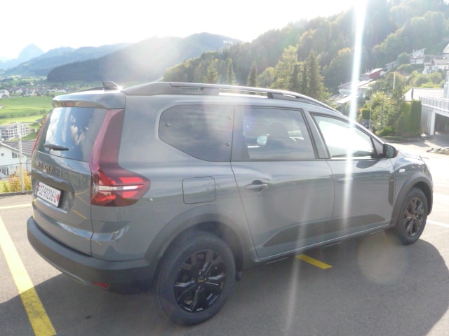 DACIA Jogger TCe 110 Extreme-image-7