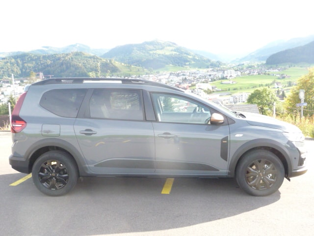 DACIA Jogger TCe 110 Extreme-image-6