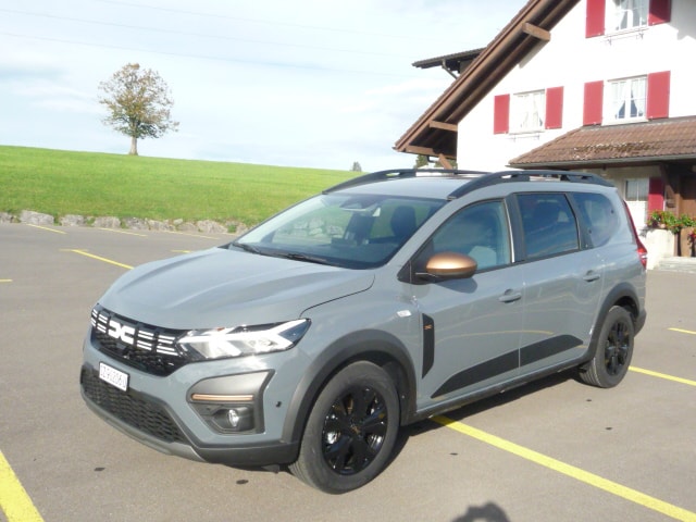 DACIA Jogger TCe 110 Extreme-showroom-element-3