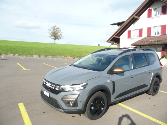 DACIA Jogger TCe 110 Extreme-showroom-element-1