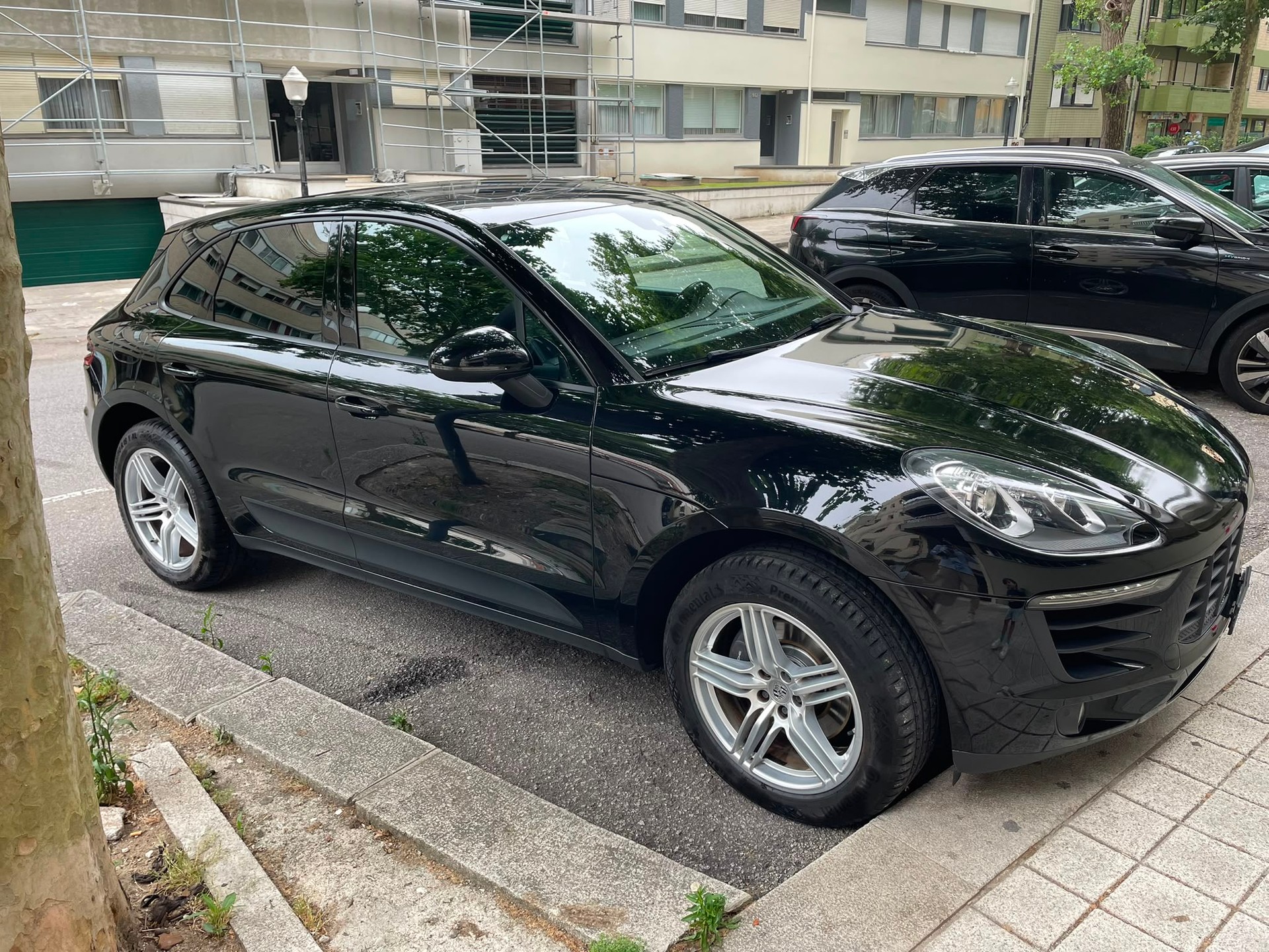PORSCHE 3.0 V6 GTS-image-0