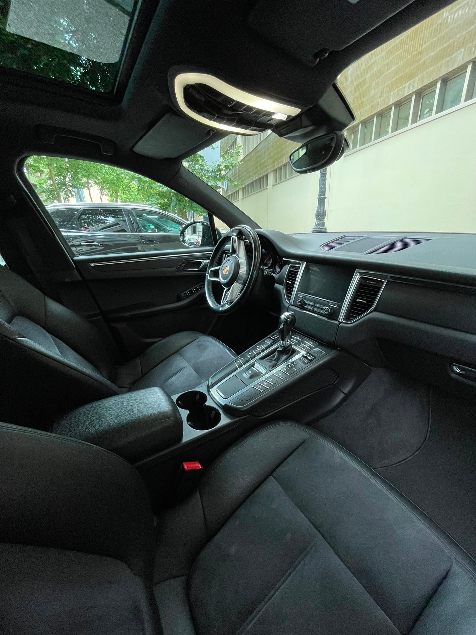 PORSCHE 3.0 V6 GTS-image-4